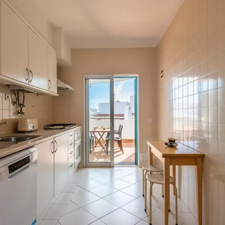 شقة Prainha Family Fun | Balcony & Pools