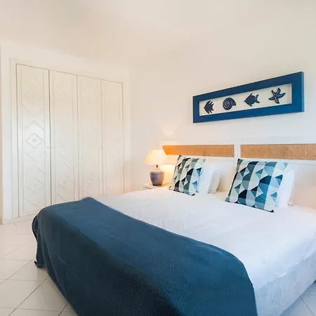 Prainha Family Fun | Balcony & Pools *