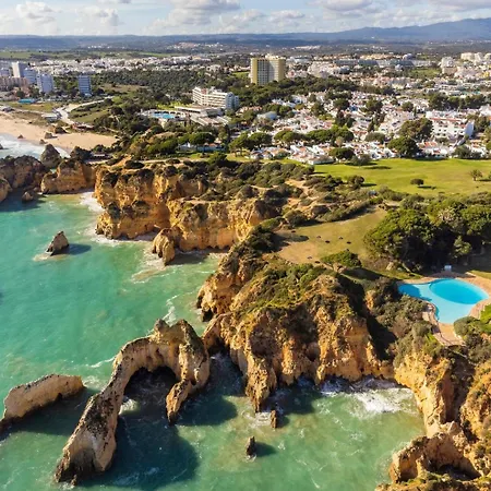 Prainha Family Fun | Balcony & Pools *